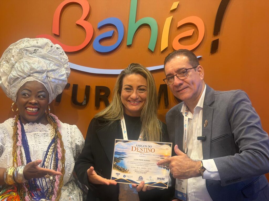 Luzia Moraes recebe homenagem Amigos do Destino na ABAV Expo 2026